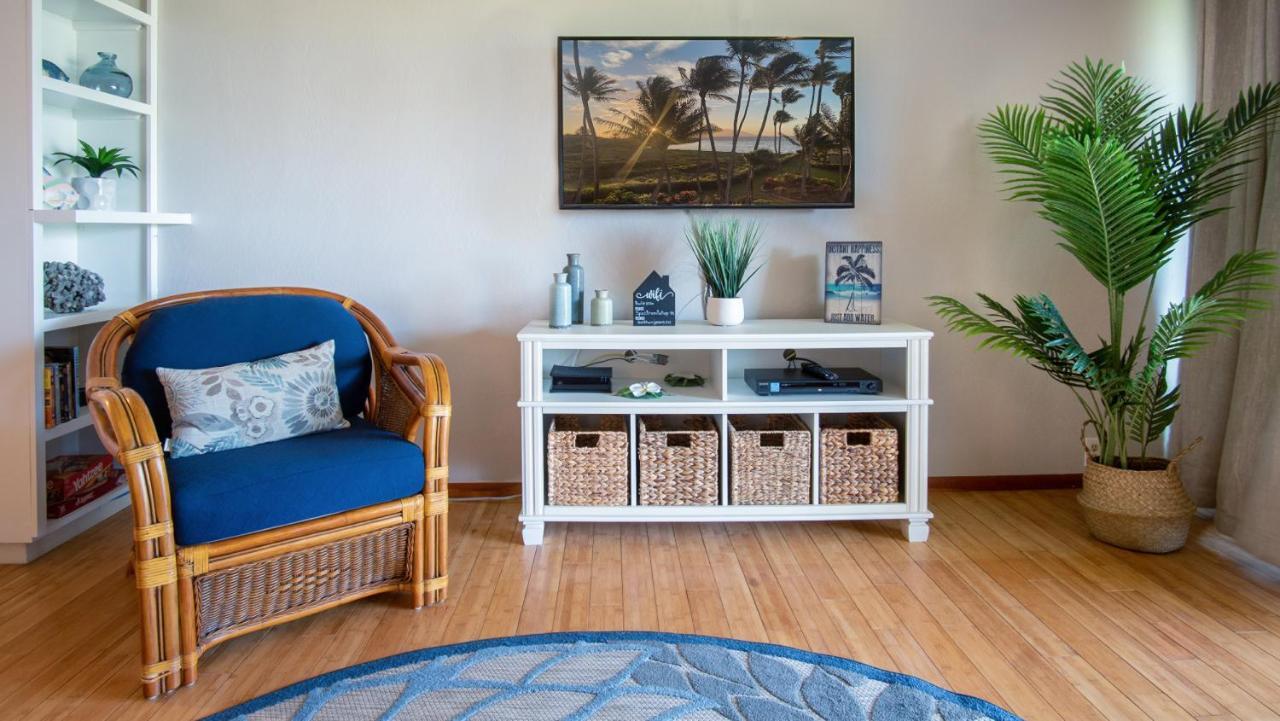 UalapueMolokai Island Retreat With Beautiful Ocean Views And Pool - Newly Remodeled!アパートメント エクステリア 写真