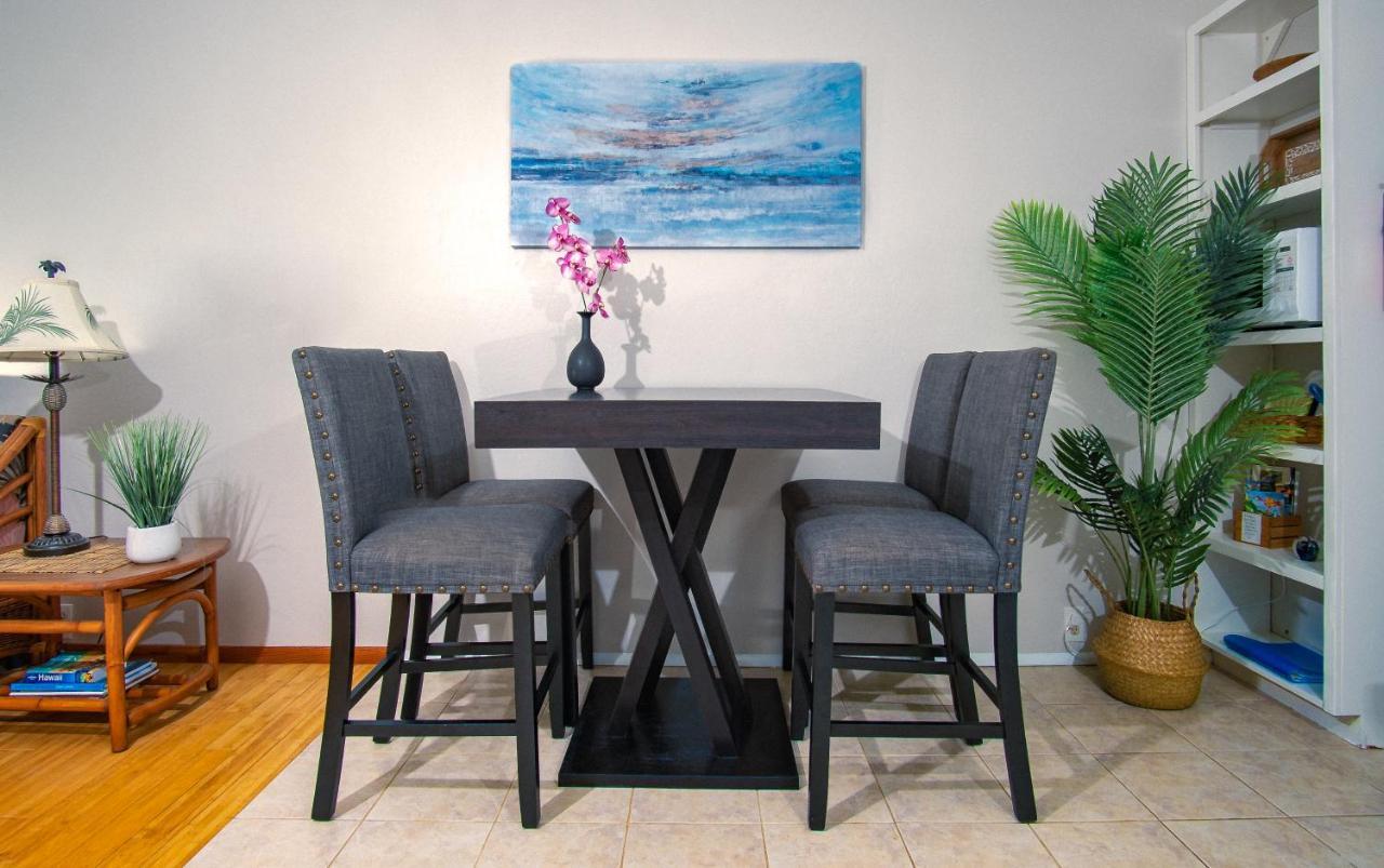 UalapueMolokai Island Retreat With Beautiful Ocean Views And Pool - Newly Remodeled!アパートメント エクステリア 写真