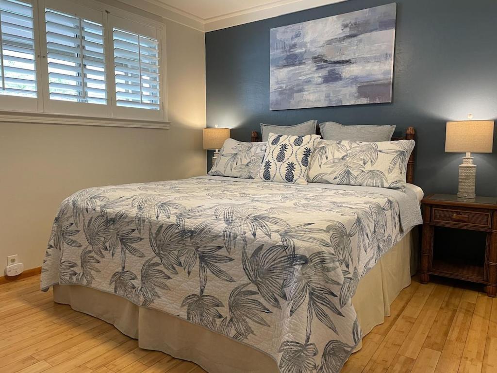 UalapueMolokai Island Retreat With Beautiful Ocean Views And Pool - Newly Remodeled!アパートメント エクステリア 写真